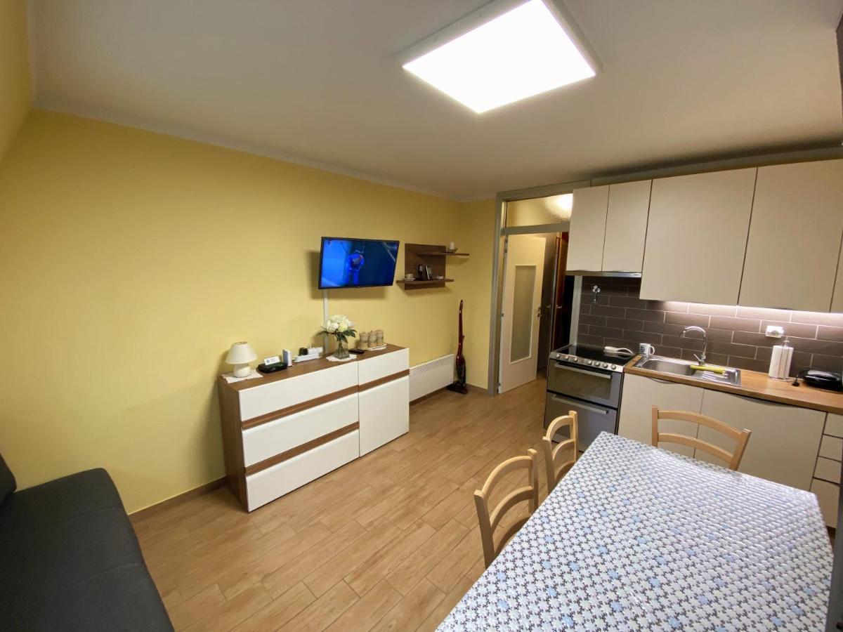 Cozy Apartment โบเว็ก ภายนอก รูปภาพ